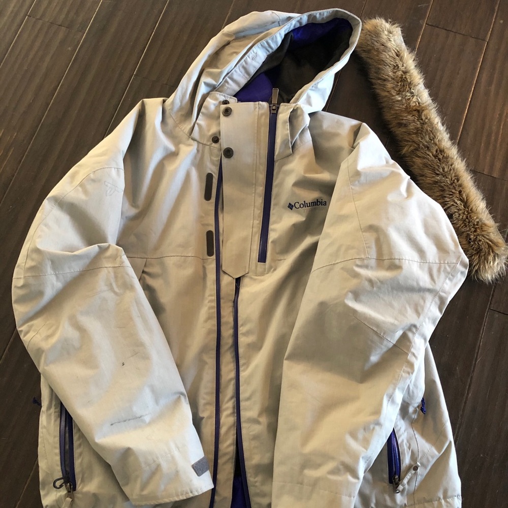 Columbia titanium ski/snowboard jacket